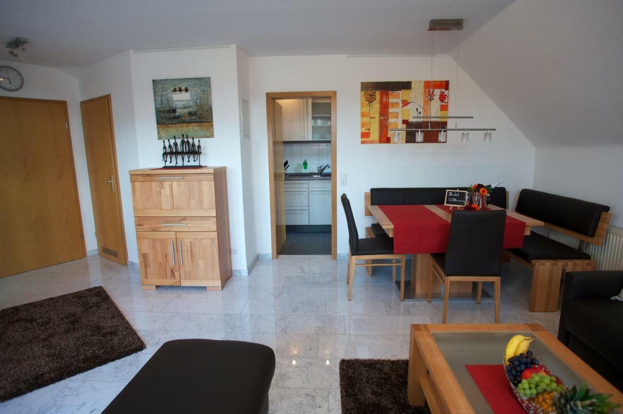Neumann Apartment *